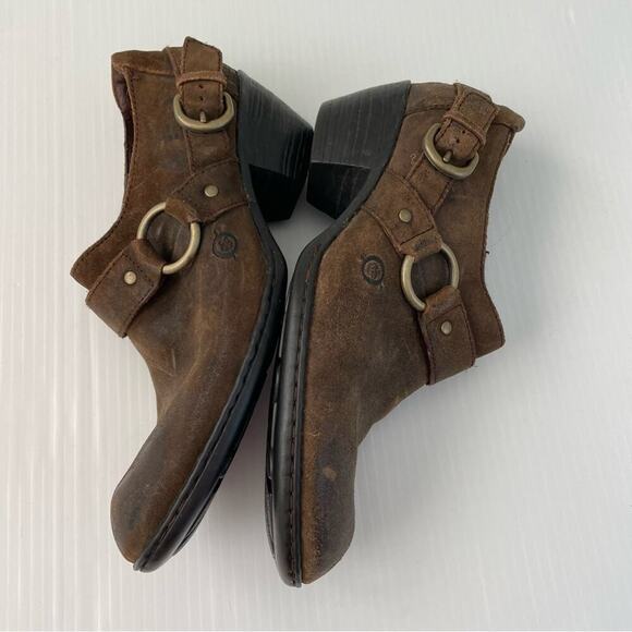Born Zowy short bootie style shoes with harness strap detail brown size 8.5 - Picture 2 of 10